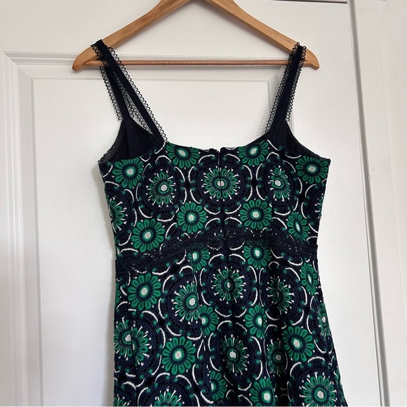 J. Crew Eyelet Tiered Floral Embroidered Dress Mini Women’s 6 Navy Old Money - Picture 10 of 11